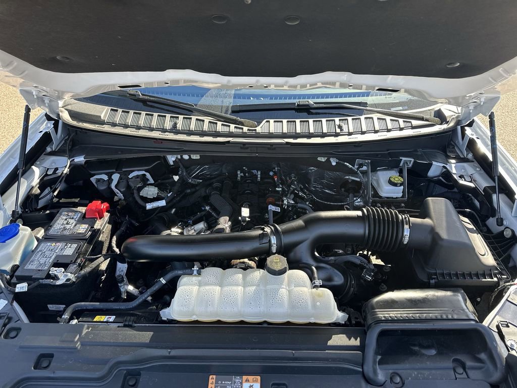 Used 2025 Ford Expedition Platinum image 39