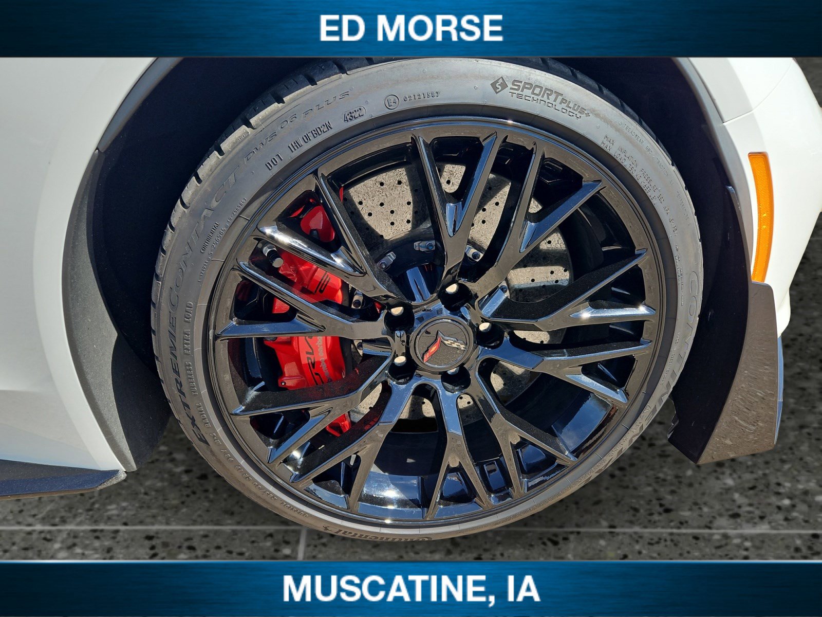 Used 2016 Chevrolet Corvette Z06 w/ 3LZ Preferred Equipment Group image 12