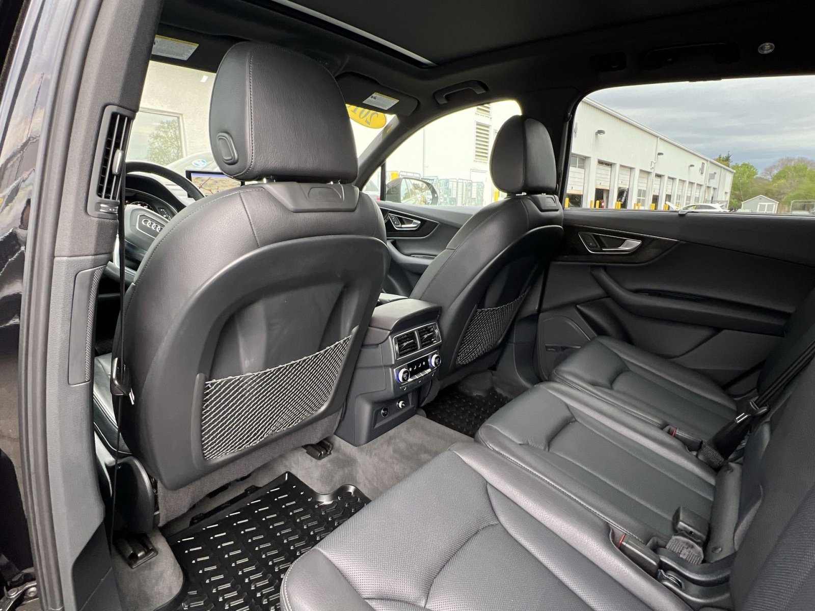 Used 2018 Audi Q7 3.0T Prestige w/ Prestige Package image 23