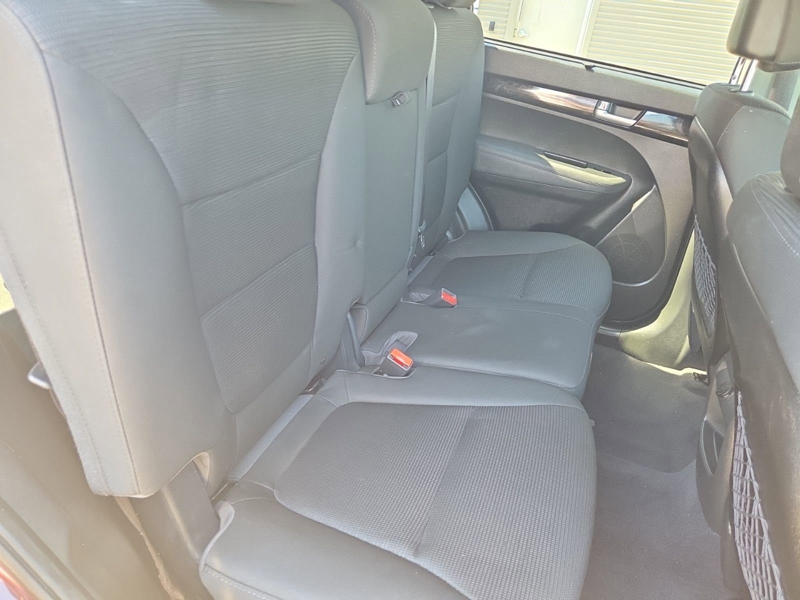 Used 2014 Kia Sorento LX image 21