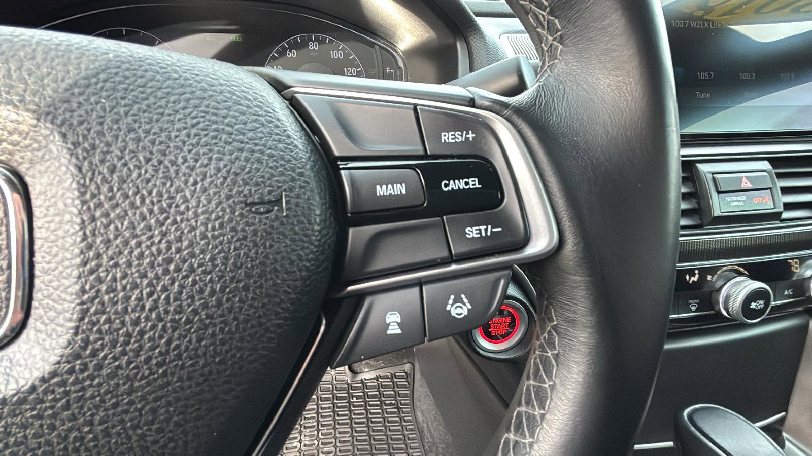 Used 2018 Honda Accord Sport image 16