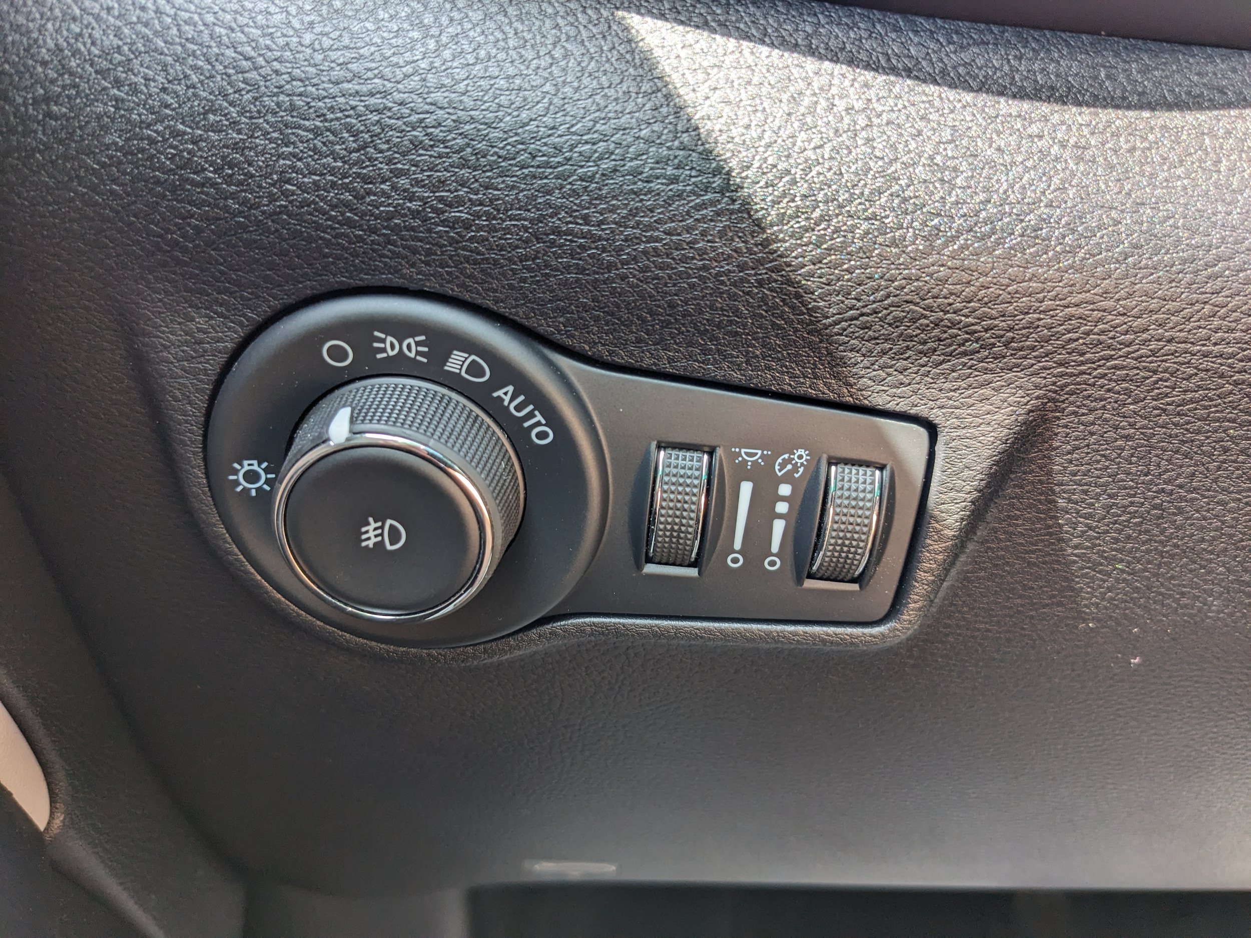 Used 2022 Jeep Compass Limited AWD/4WD image 30