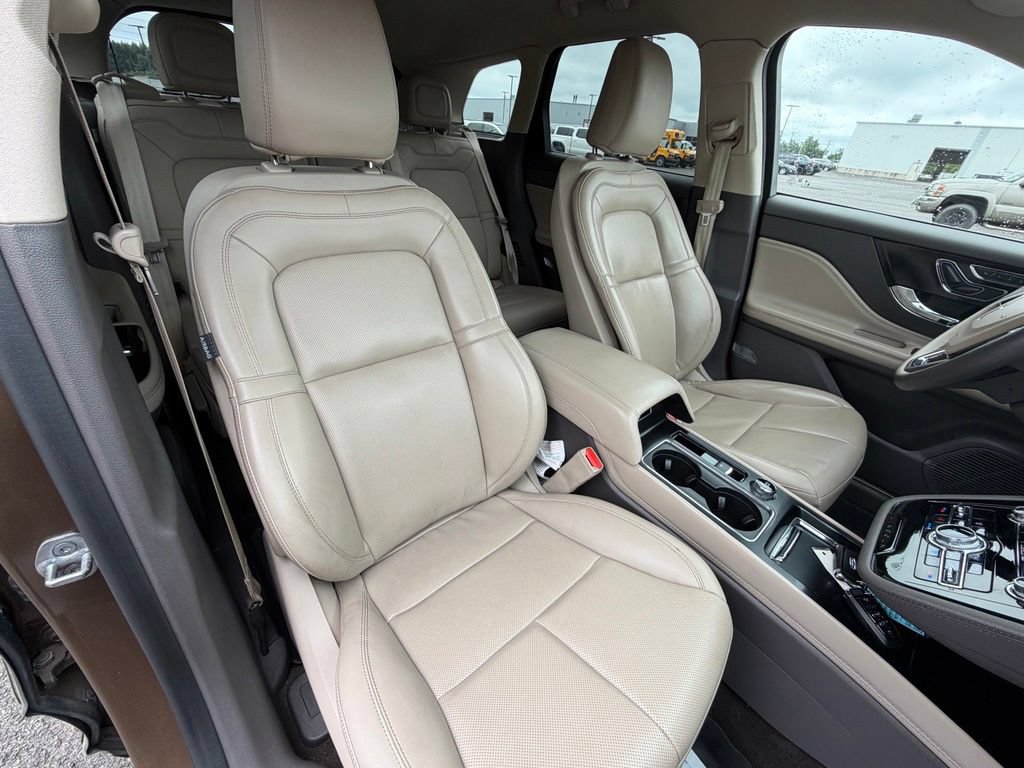 Used 2022 Lincoln Corsair AWD w/ Equipment Group 101A image 46