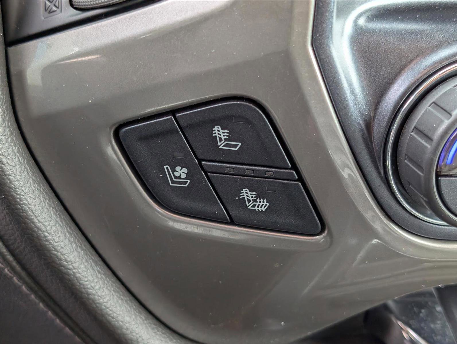 Used 2018 Chevrolet Silverado 1500 High Country w/ High Desert Package image 27