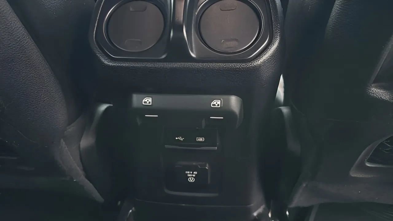 Used 2018 Jeep Wrangler Unlimited Rubicon image 24