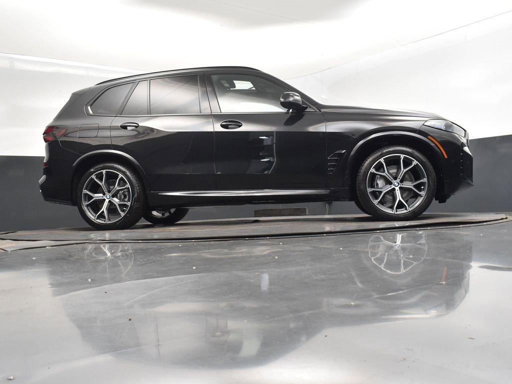 New 2026 BMW X5 xDrive50e image 43