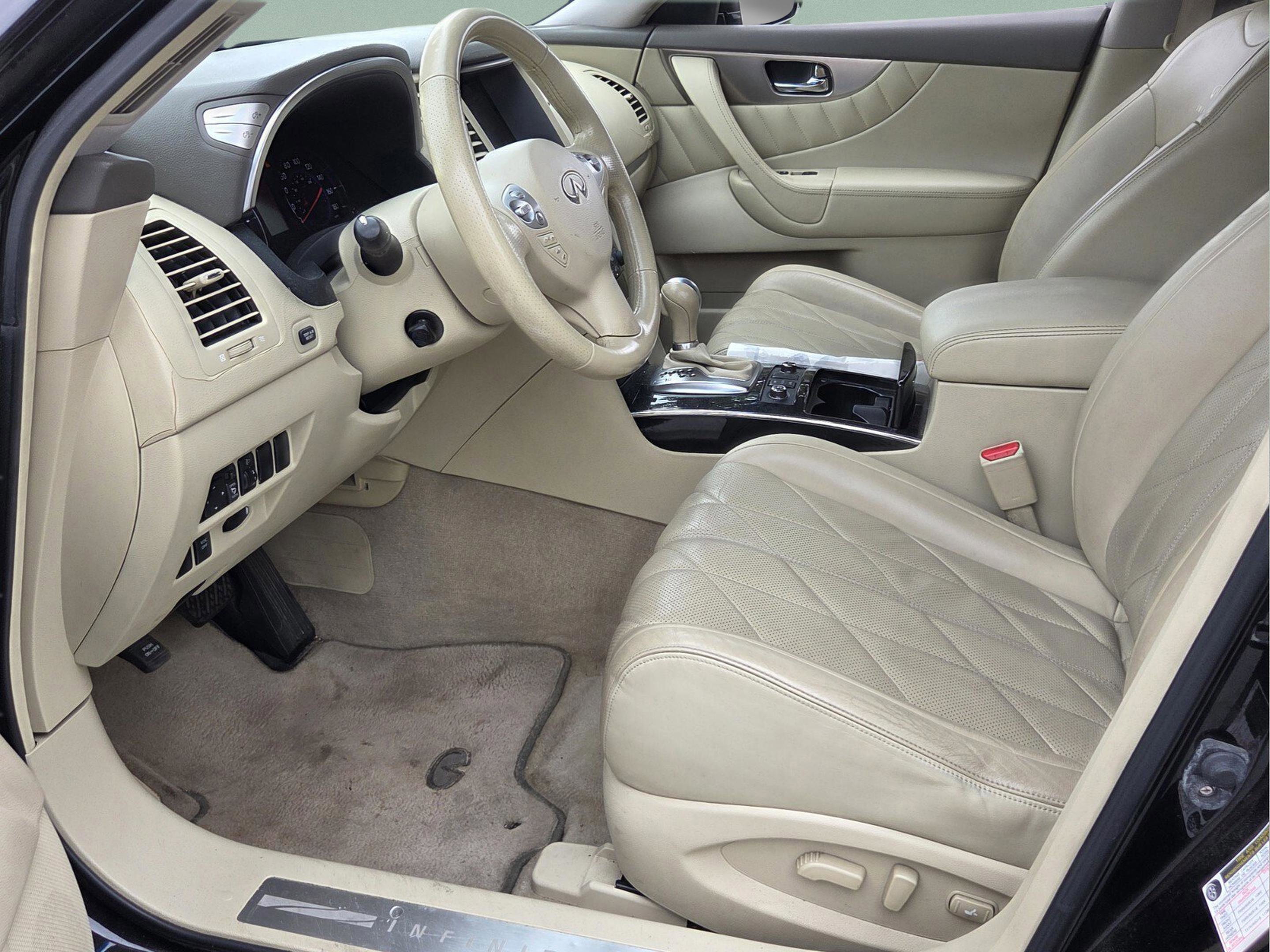 Used 2010 INFINITI FX35 2WD w/ Navigation Pkg image 22