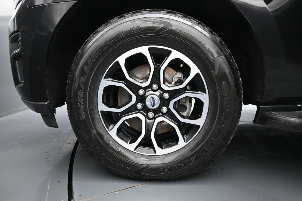 Used 2024 Ford Expedition Max XLT AWD/4WD image 33