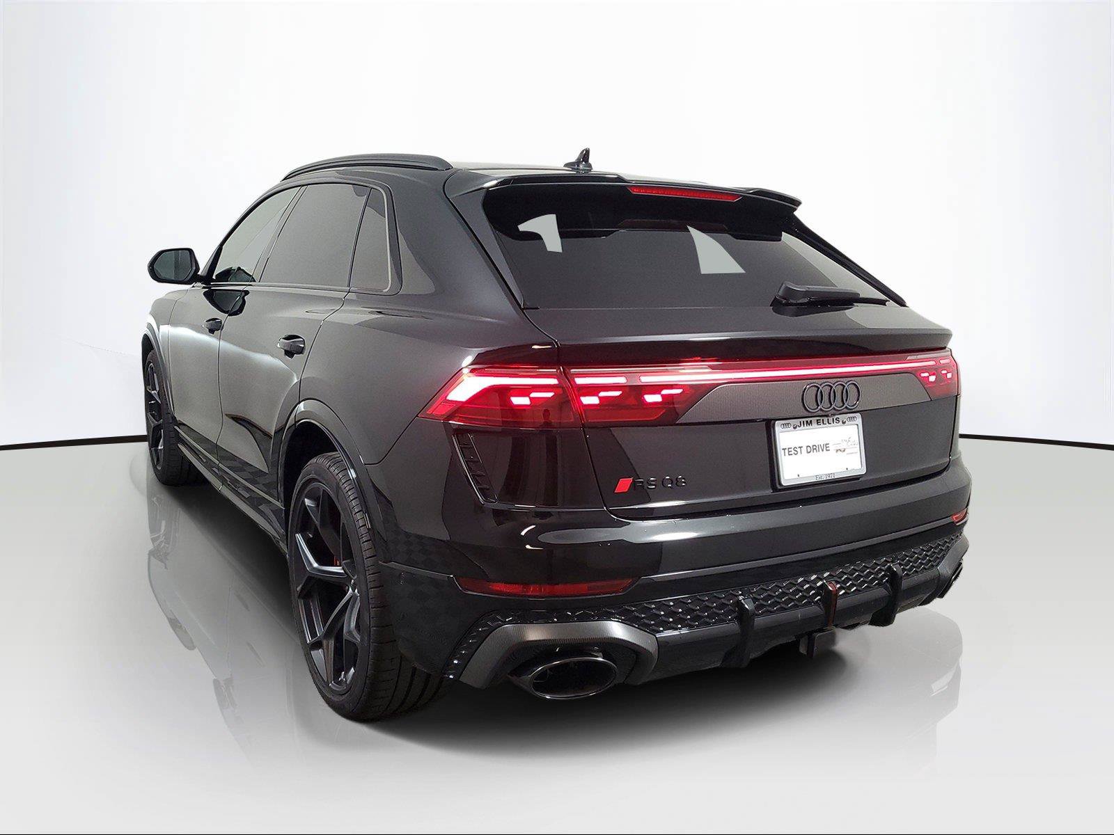 New 2027 Audi RS Q8 performance AWD/4WD image 4