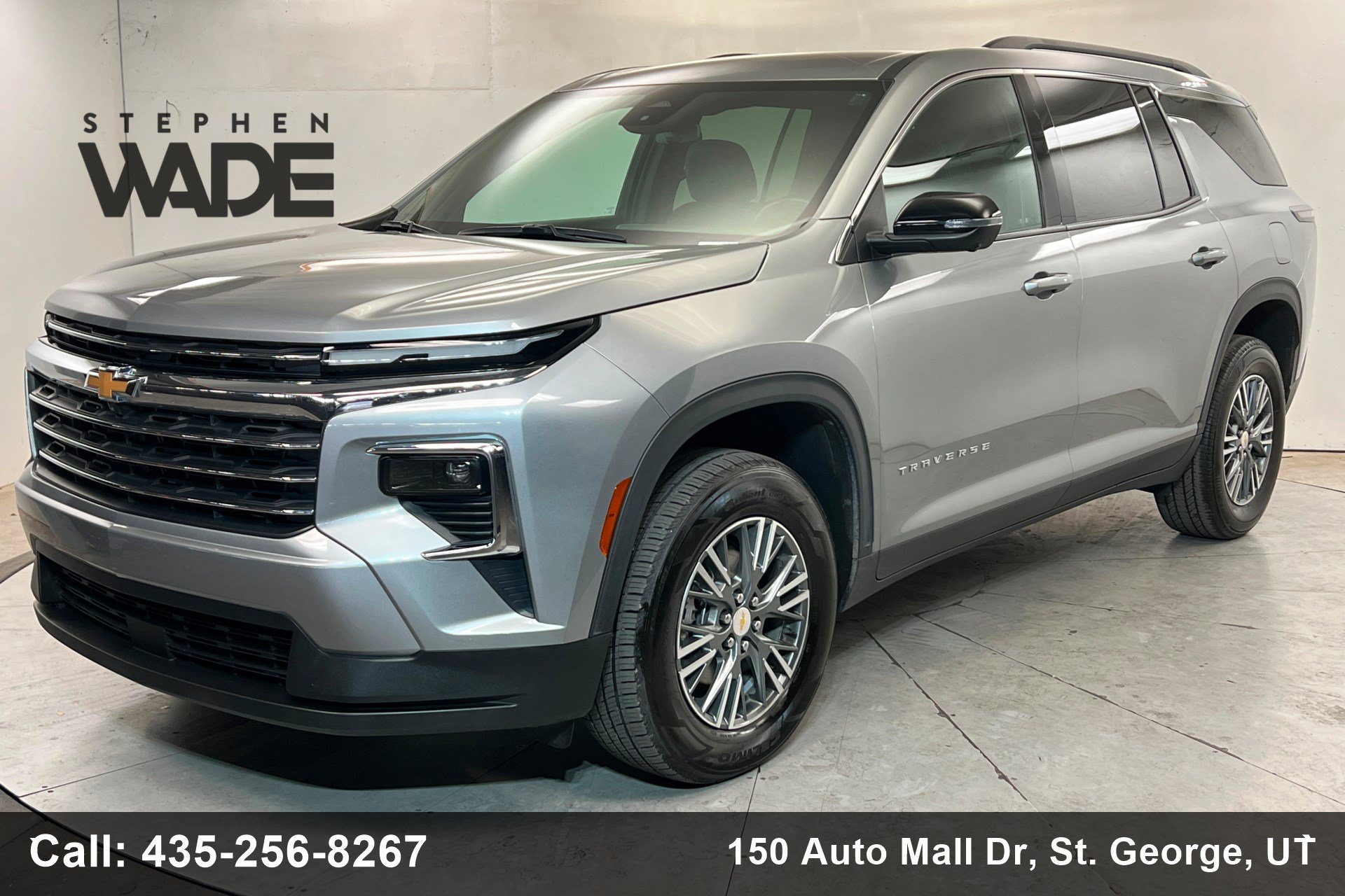 Used 2024 Chevrolet Traverse LT