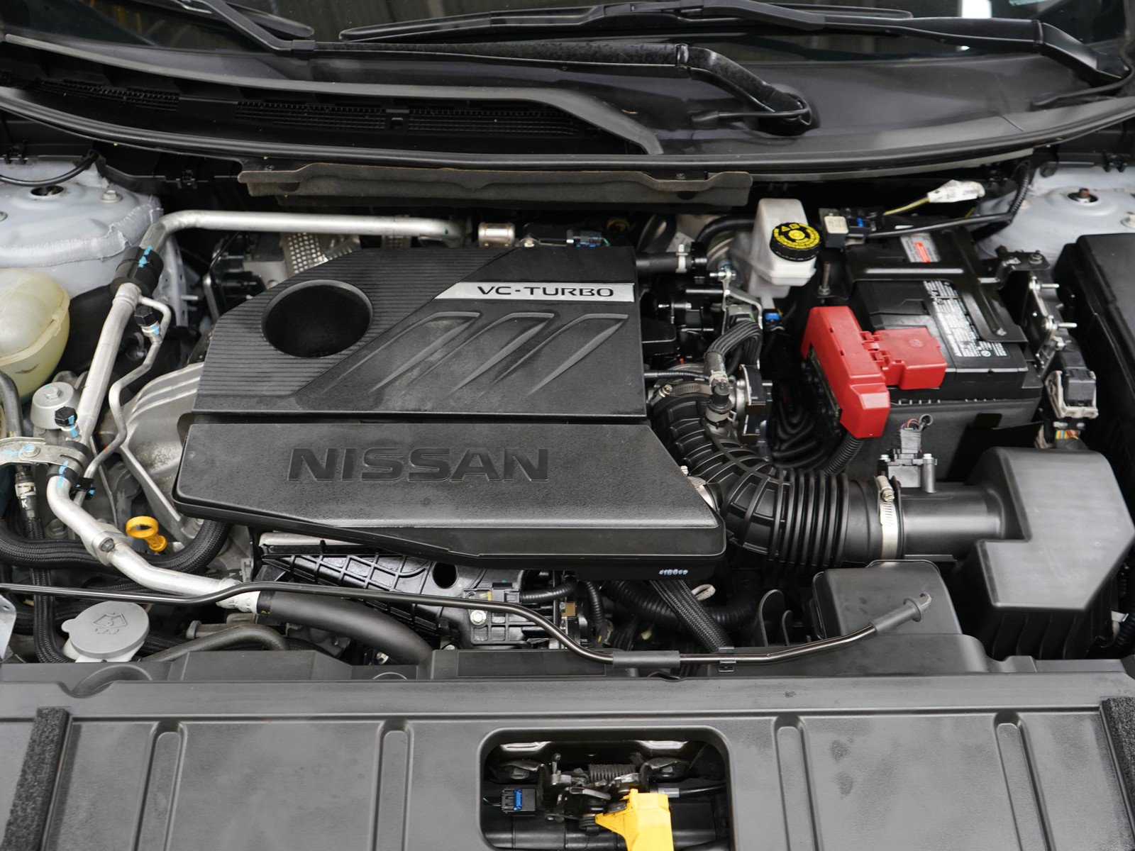 Used 2024 Nissan Rogue SV image 29