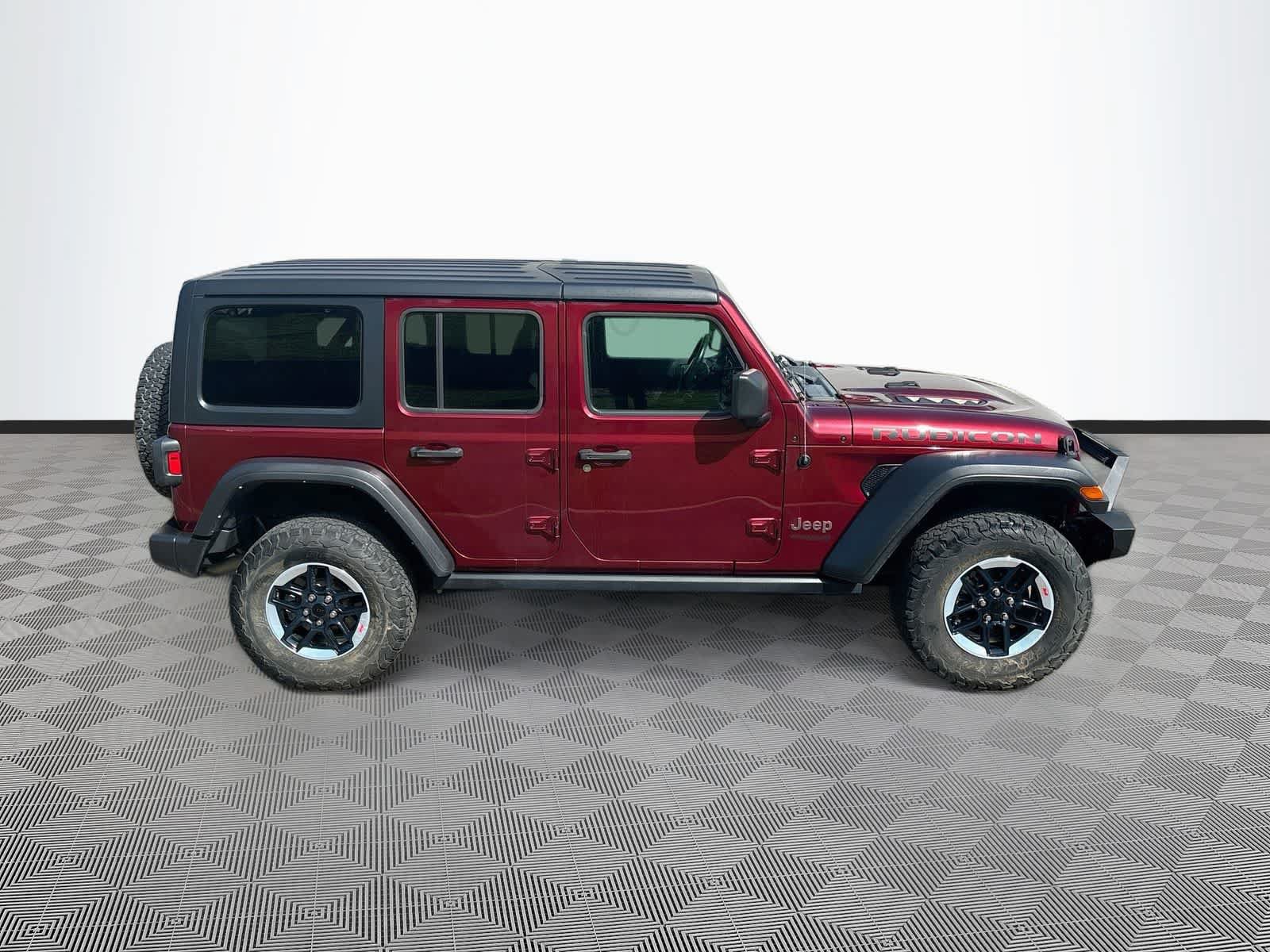 Used 2022 Jeep Wrangler Unlimited Rubicon w/ Cold Weather Group AWD/4WD image 4