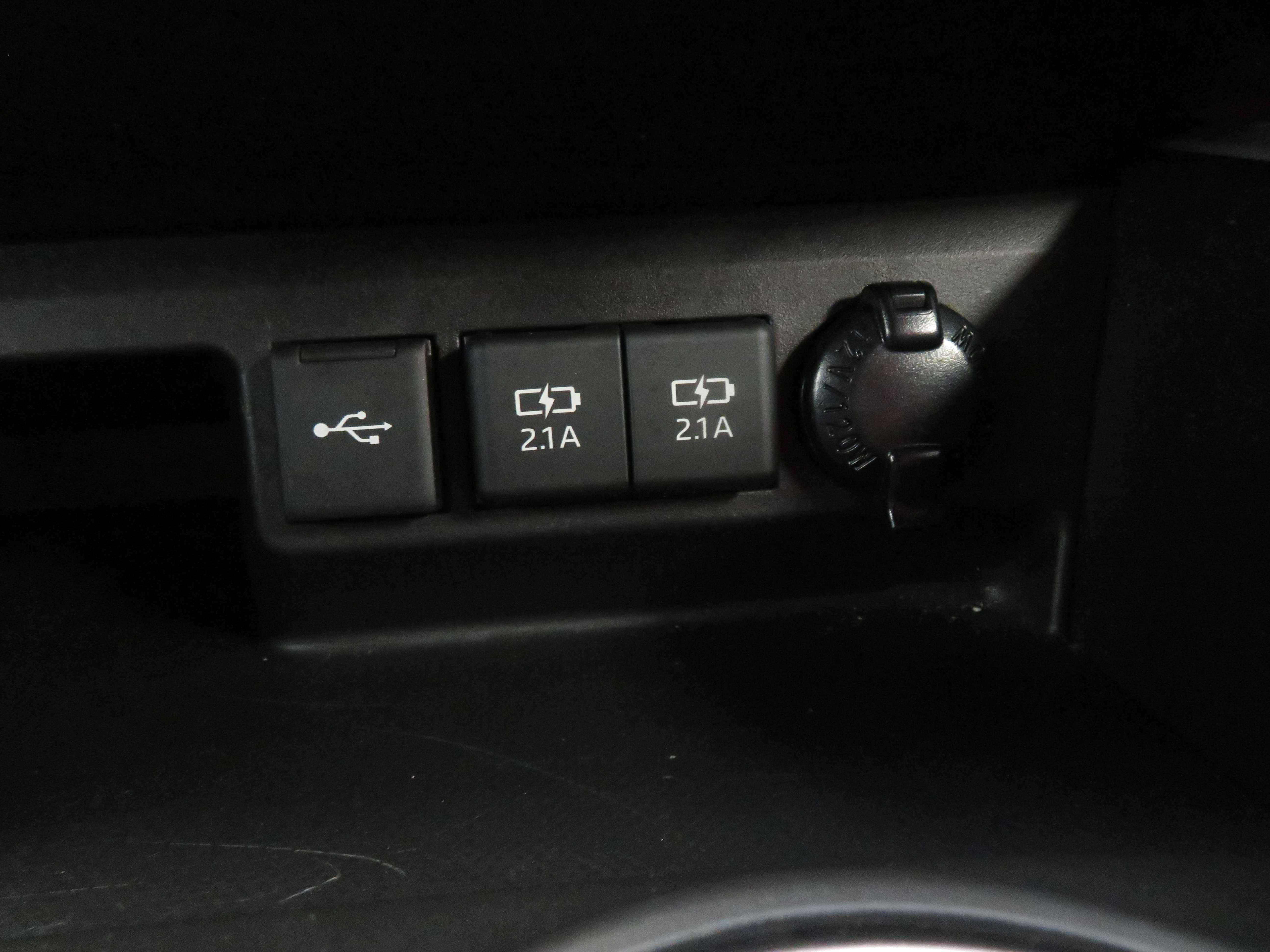 Used 2021 Toyota Highlander XSE AWD/4WD image 46