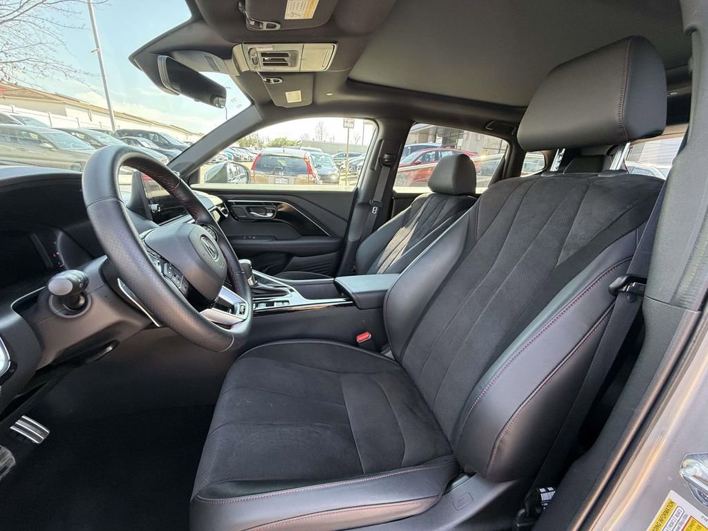 Certified 2025 Acura ADX A-Spec AWD/4WD image 12