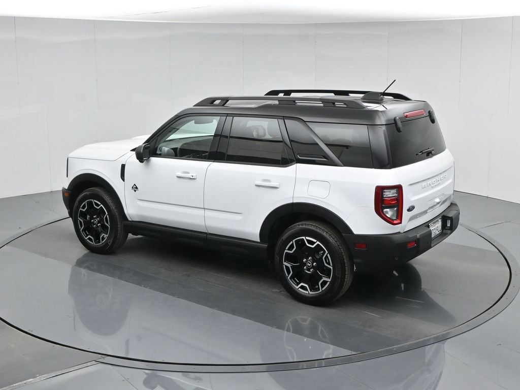 Used 2025 Ford Bronco Sport Outer Banks w/ Outer Banks Tech Package+ image 46