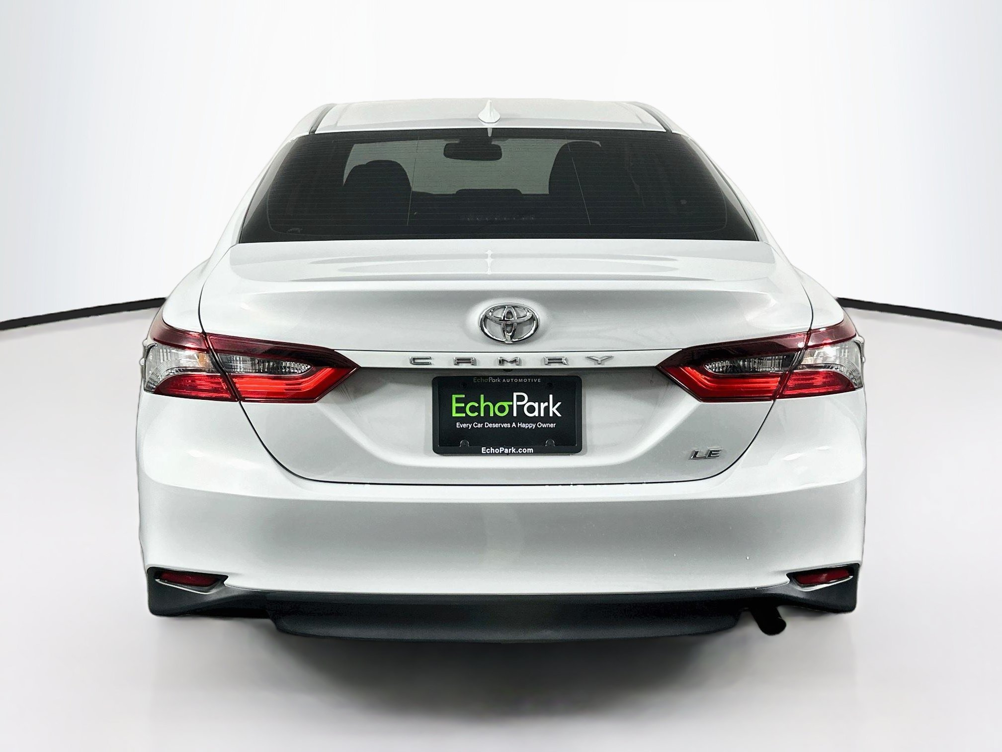 Used 2024 Toyota Camry LE w/ Convenience Package FWD image 7