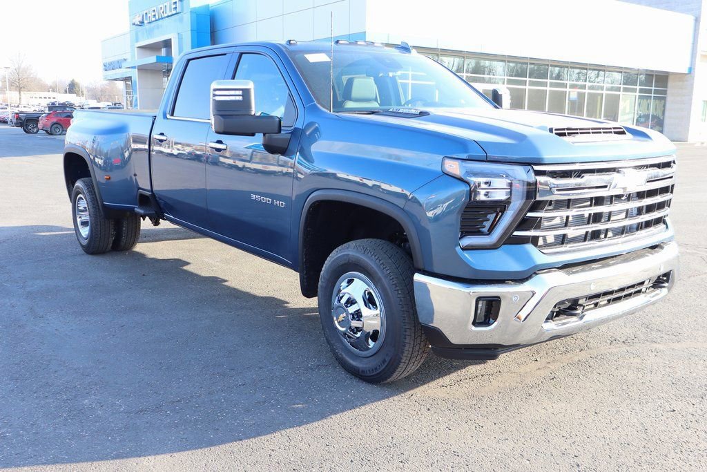 New 2026 Chevrolet Silverado 3500 LTZ w/ LTZ Convenience Package image 2