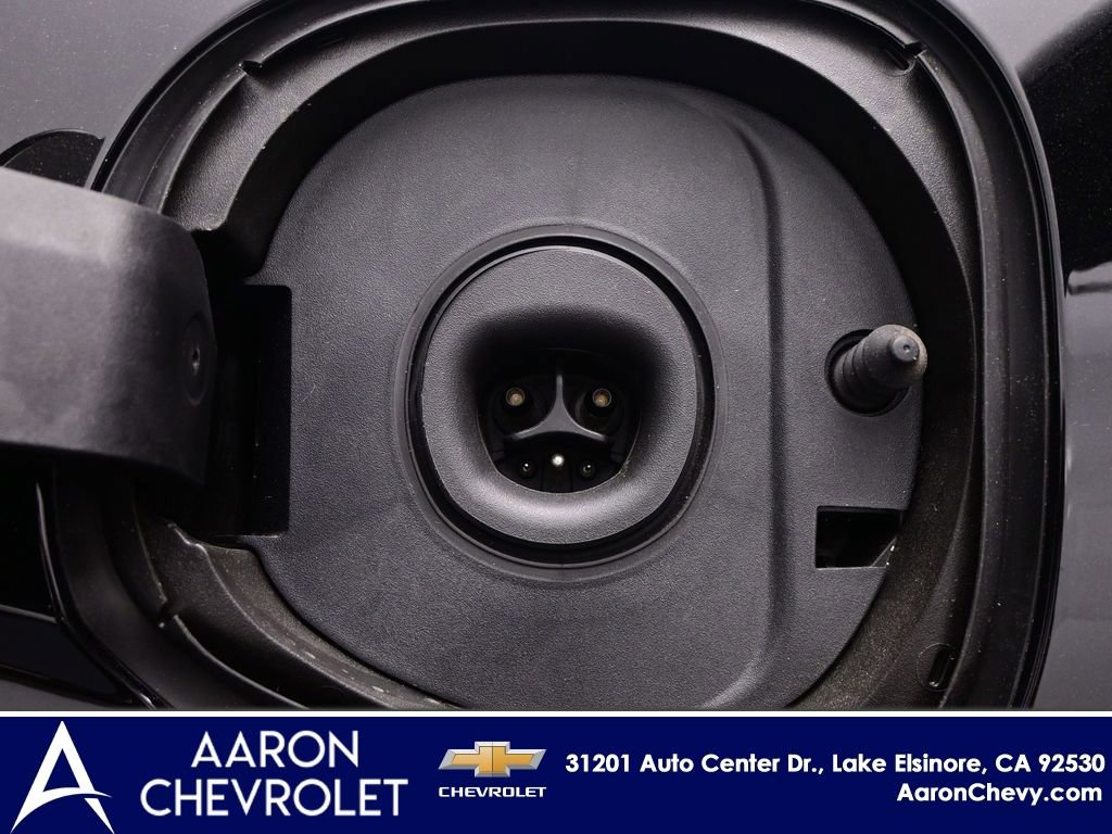 New 2027 Chevrolet Bolt LT w/ Comfort Package image 36