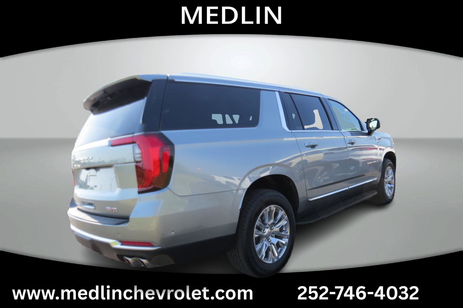 Used 2025 GMC Yukon XL Denali w/ LPO, Floor Liner Package AWD/4WD image 8