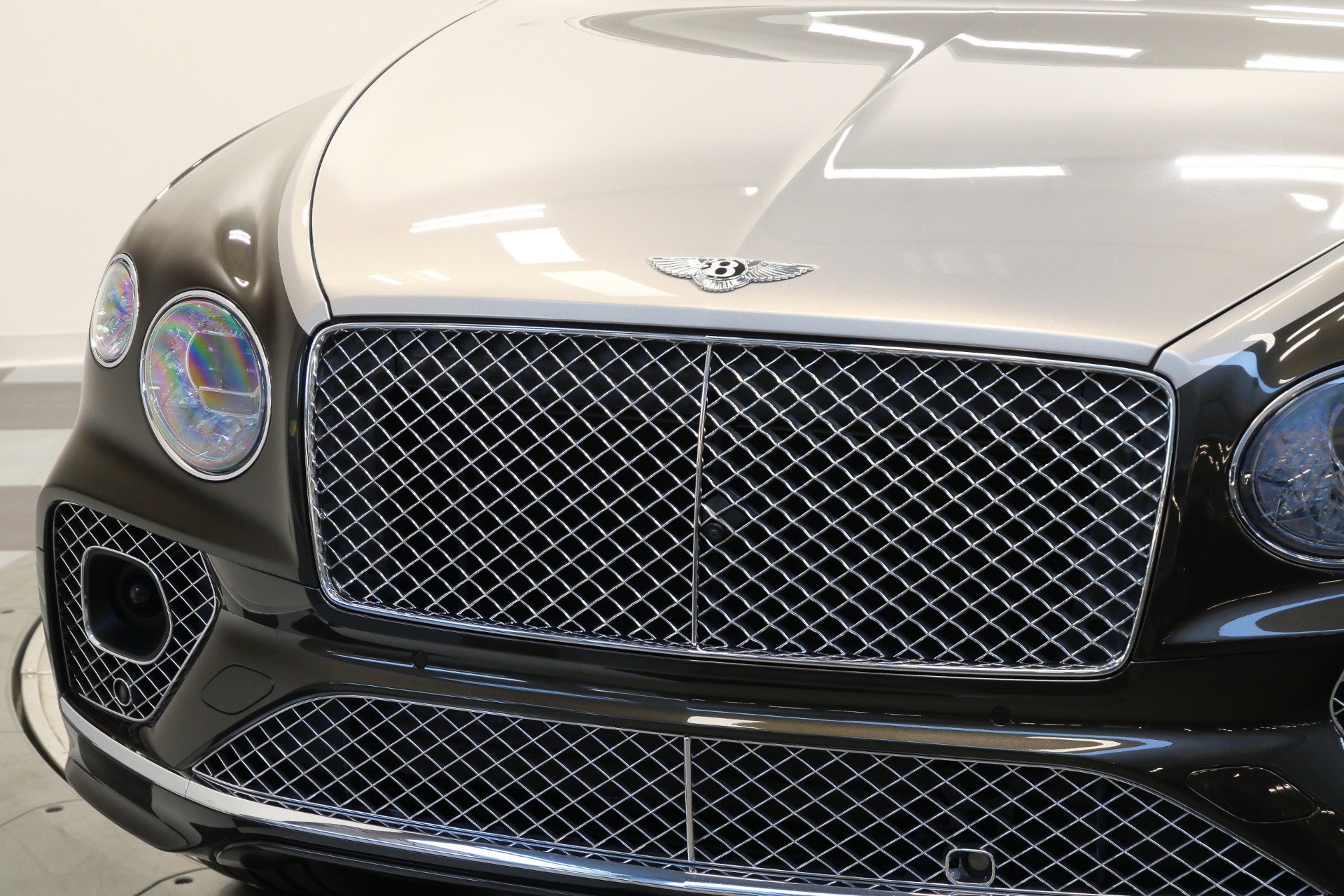 Used 2021 Bentley Bentayga Hybrid -Mulliner Driving Speci image 50