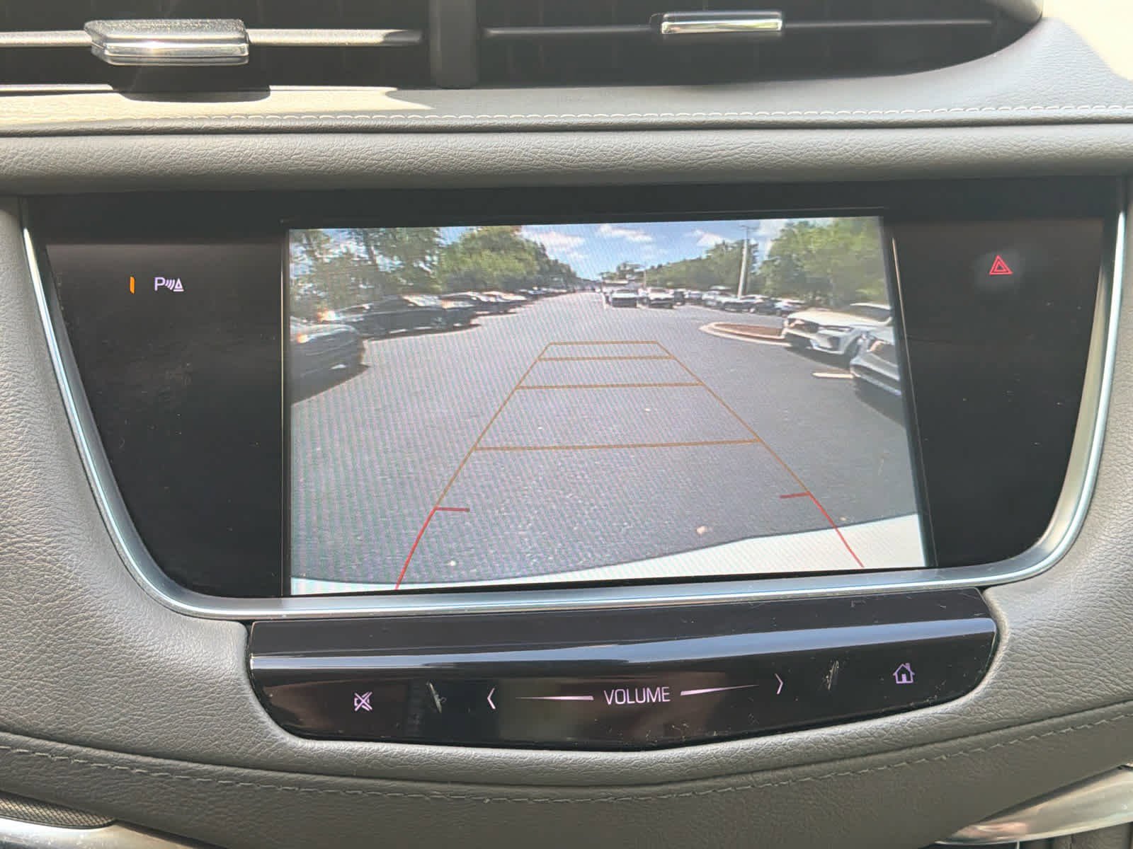 Used 2018 Cadillac XT5 Luxury w/ Driver Awareness Package image 31