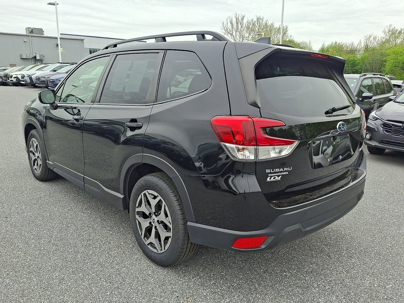 Certified 2023 Subaru Forester Premium AWD/4WD image 6