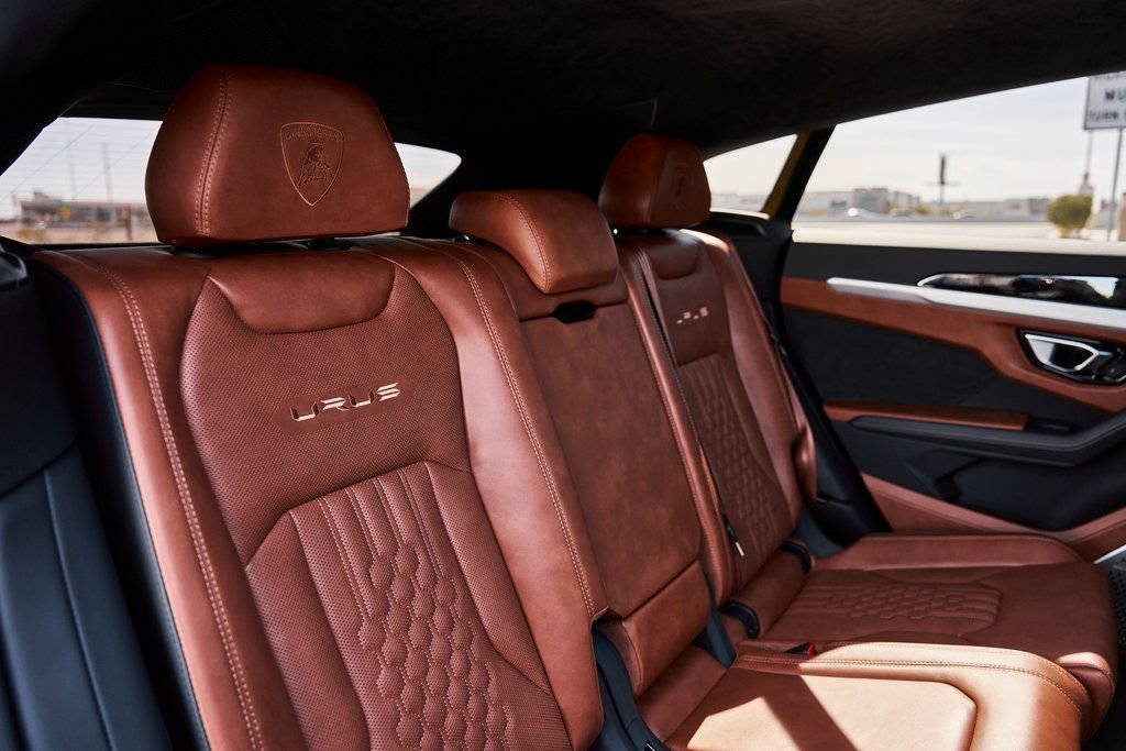 Used 2023 Lamborghini Urus S image 44