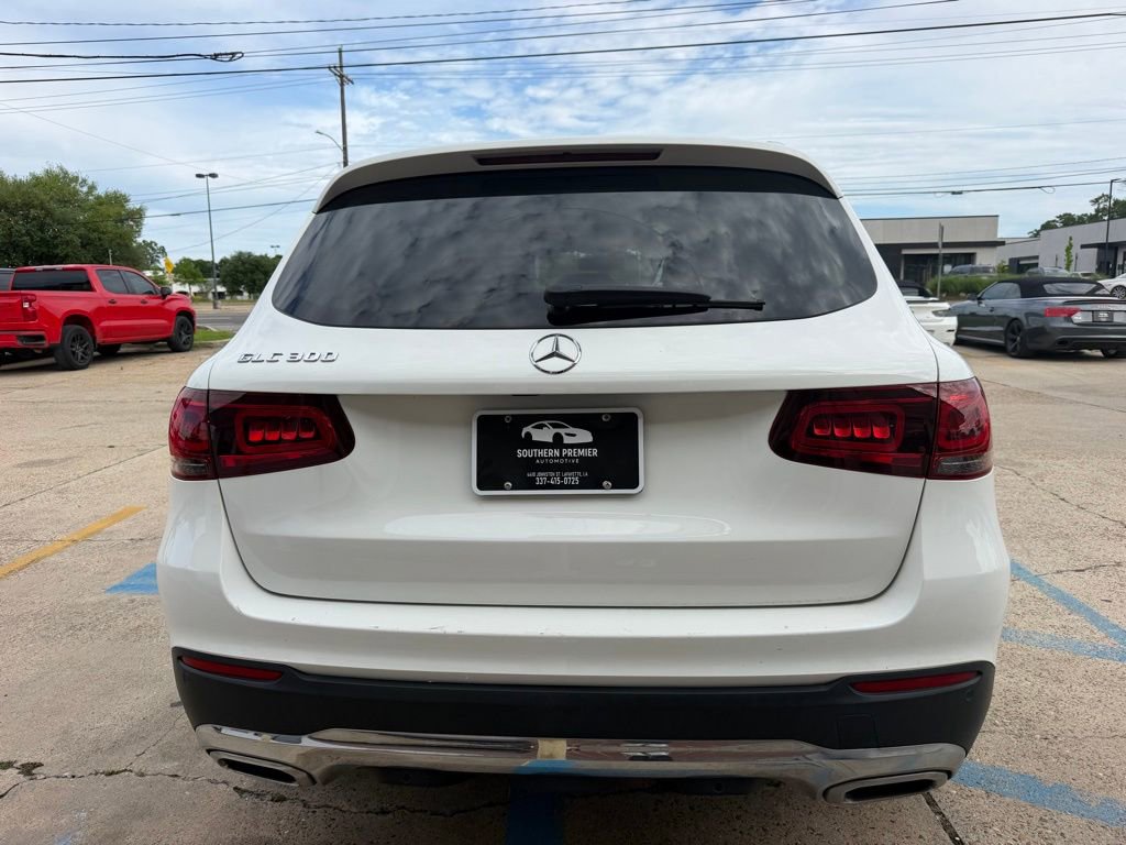 Used 2021 Mercedes-Benz GLC 300 image 6