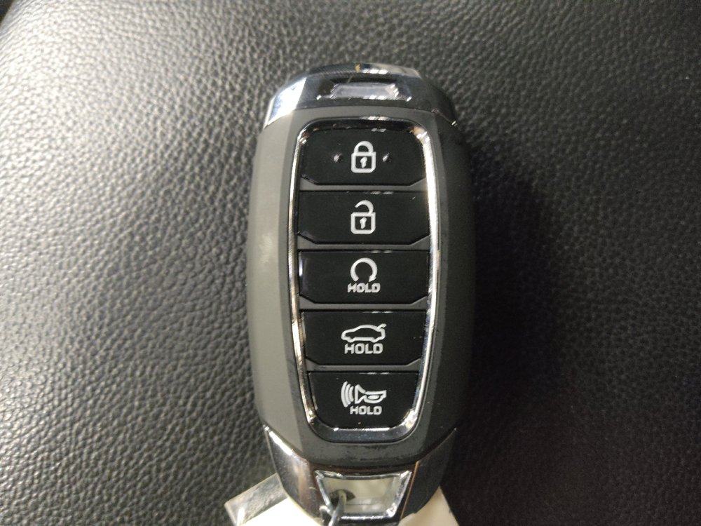Used 2022 Hyundai Elantra Limited w/ Cargo Package FWD image 32