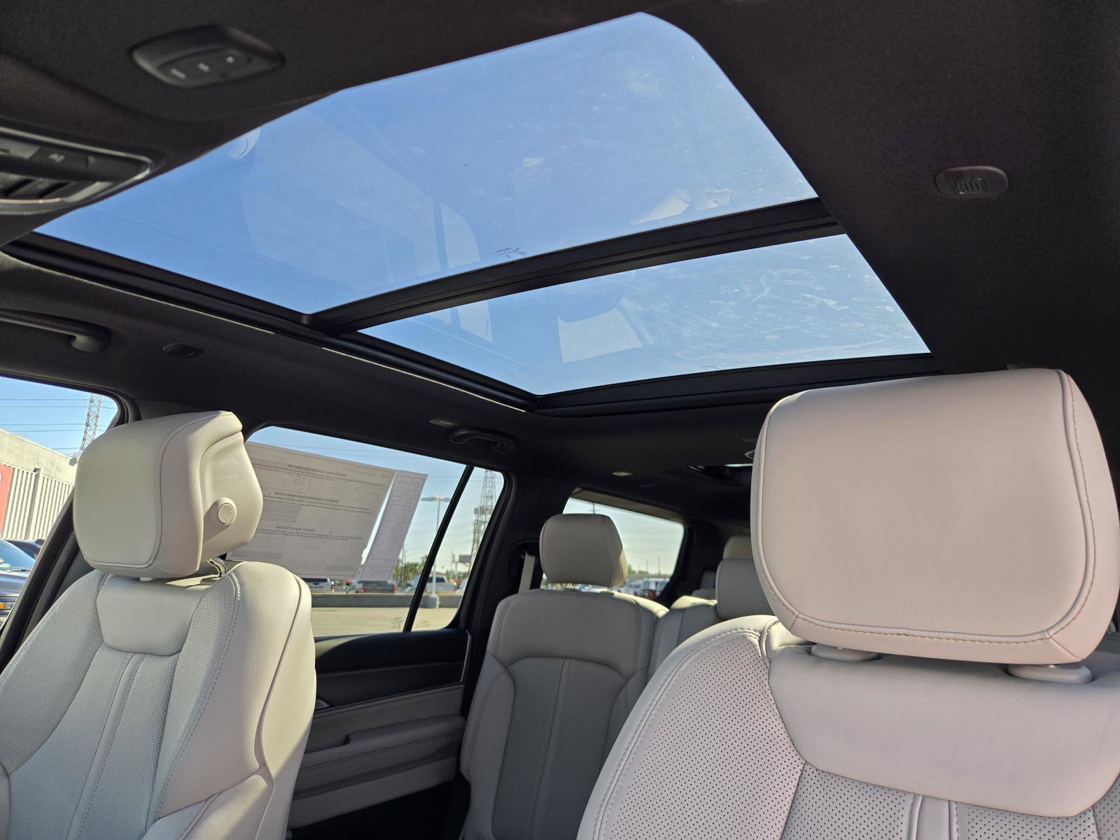 New 2026 Jeep Grand Wagoneer 2WD w/ Premium Group I image 23