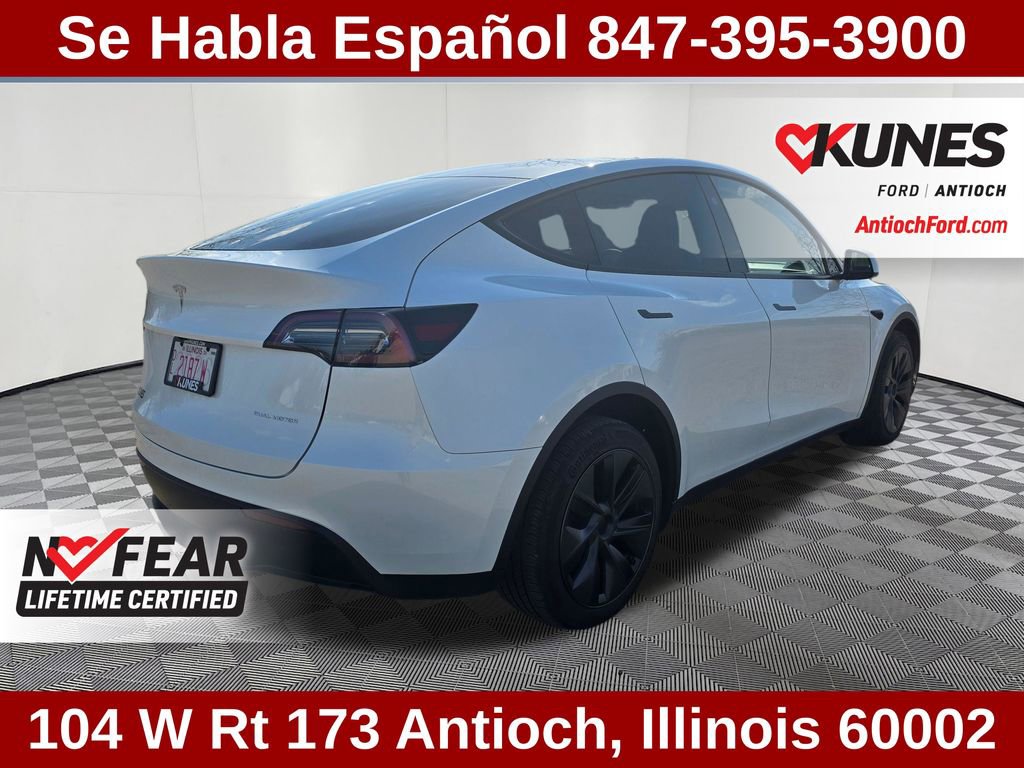 Used 2024 Tesla Model Y Long Range AWD/4WD image 8