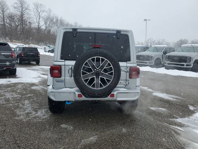 Used 2023 Jeep Wrangler Unlimited Sahara image 5