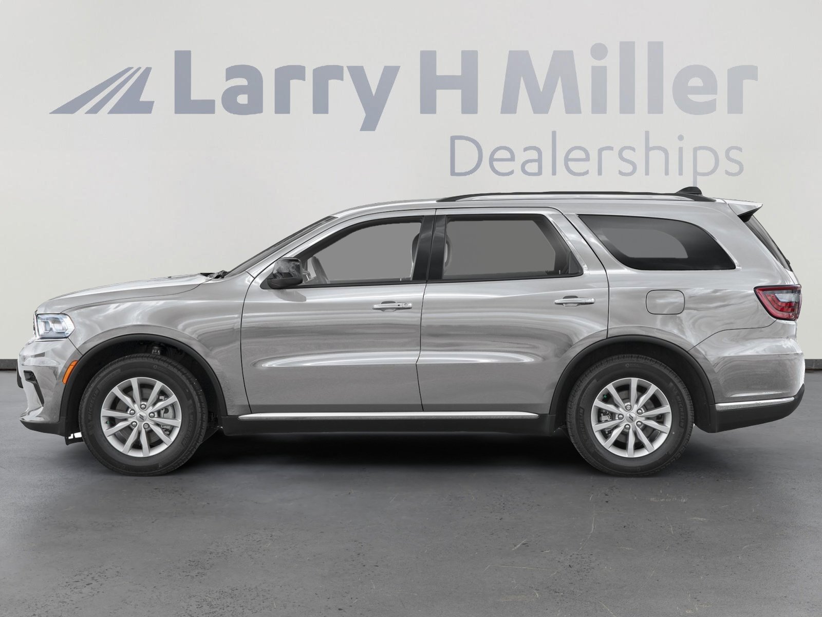 Used 2024 Dodge Durango GT RWD image 3