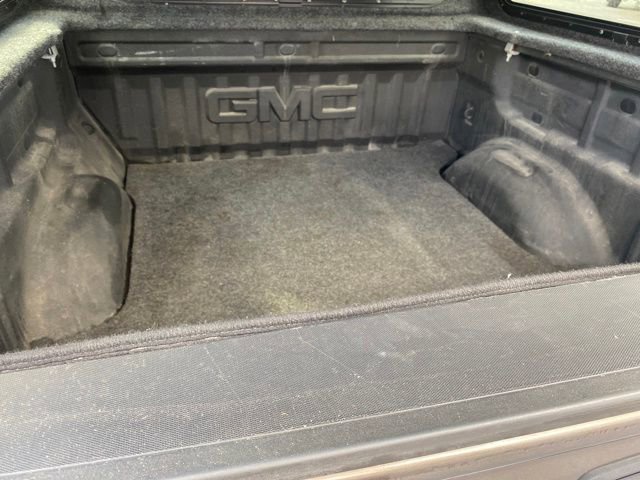 Certified 2017 GMC Canyon SLT w/ Driver Alert Package image 21