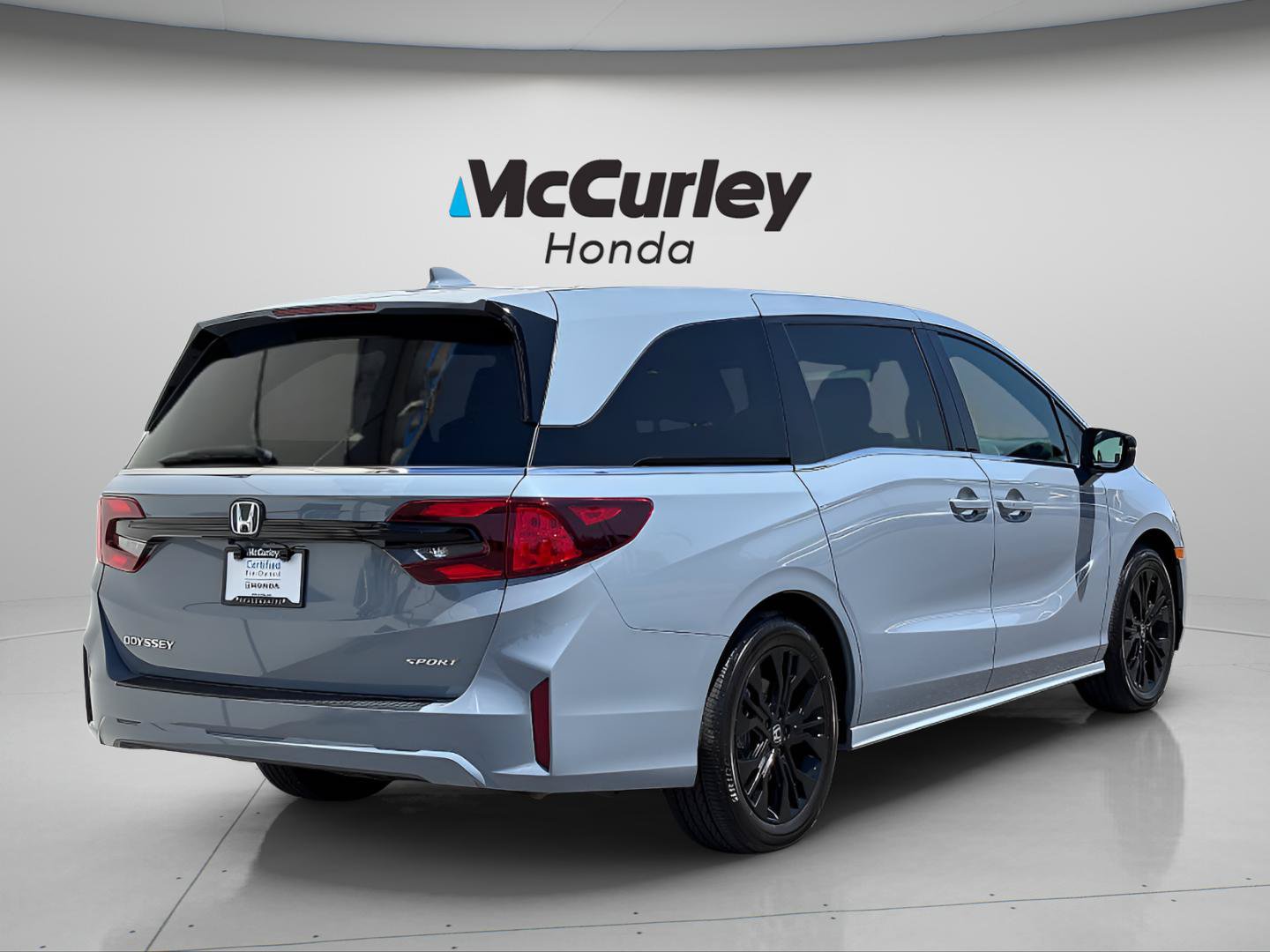Certified 2025 Honda Odyssey Sport-L image 3