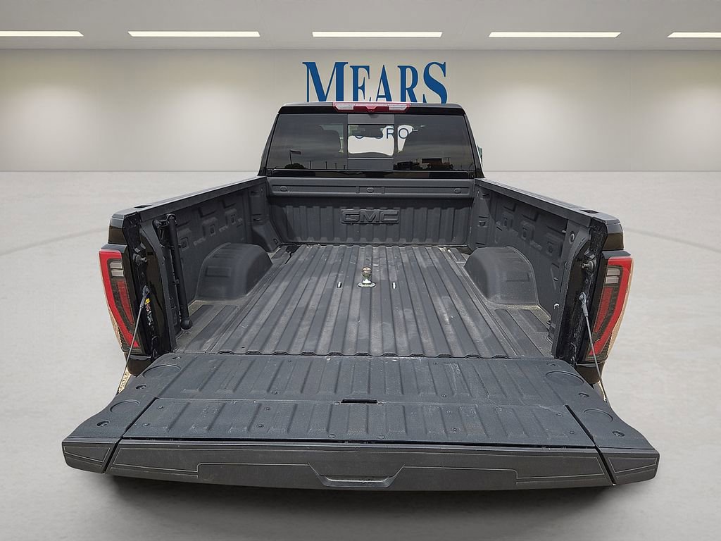 Used 2025 GMC Sierra 2500 AT4 w/ AT4 Preferred Package image 14