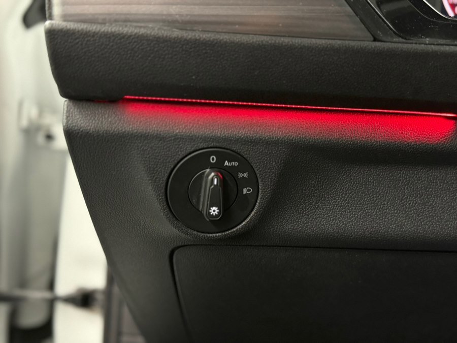 Used 2019 Volkswagen Jetta SEL image 28