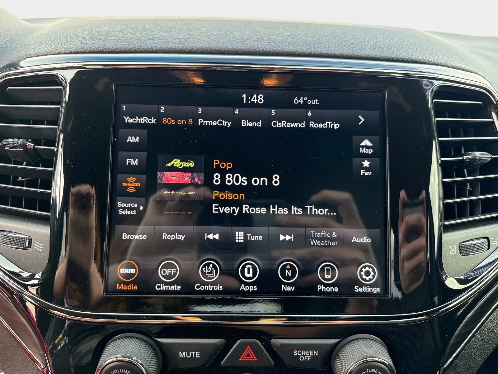 Certified 2021 Jeep Grand Cherokee Limited X image 24
