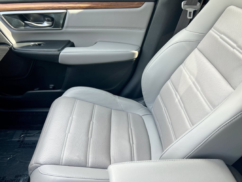 Used 2018 Honda CR-V Touring image 31