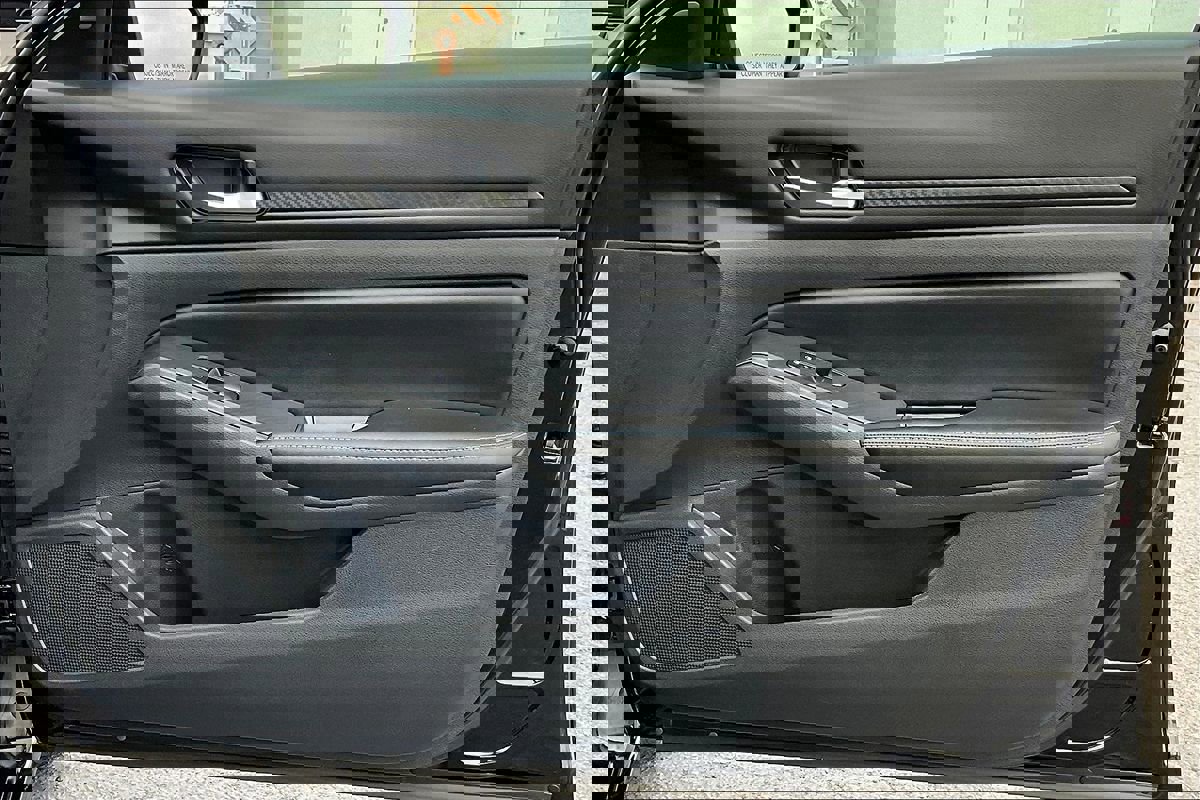 Used 2024 Nissan Altima 2.5 SV image 21