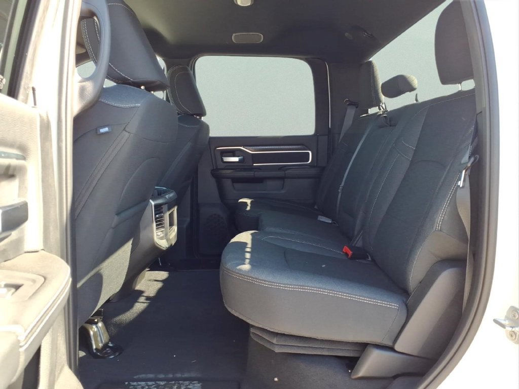 New 2027 RAM 3500 Big Horn AWD/4WD image 10