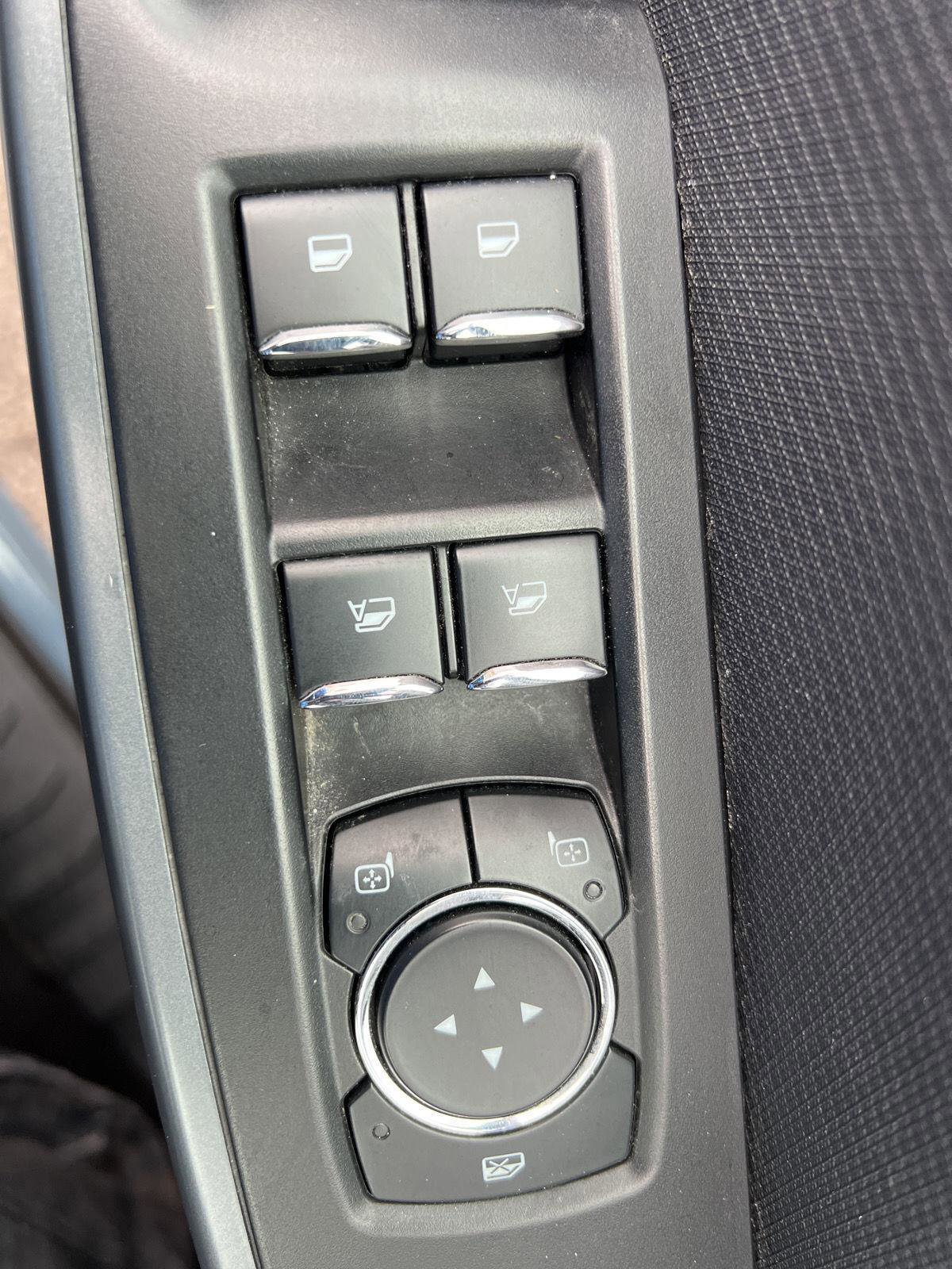 Used 2023 Ford F150 XLT image 39