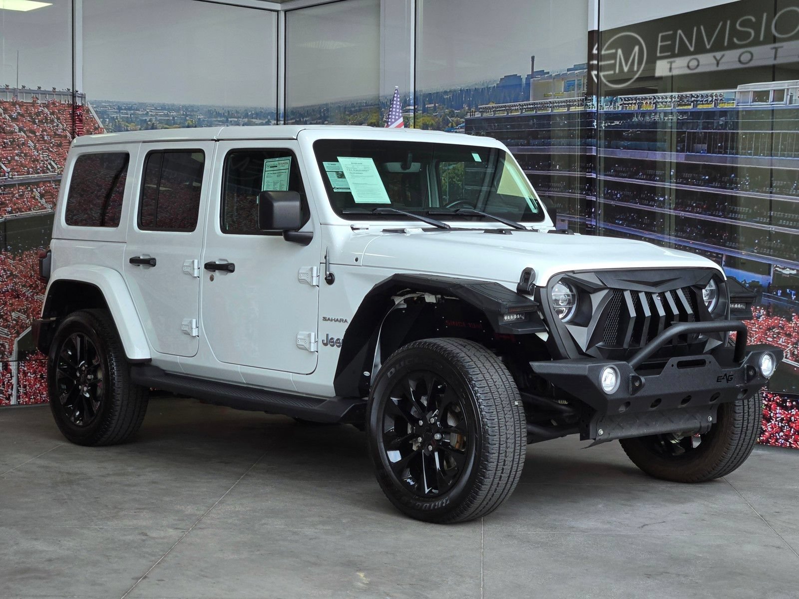 Used 2021 Jeep Wrangler Unlimited Sahara w/ Cold Weather Group AWD/4WD image 1