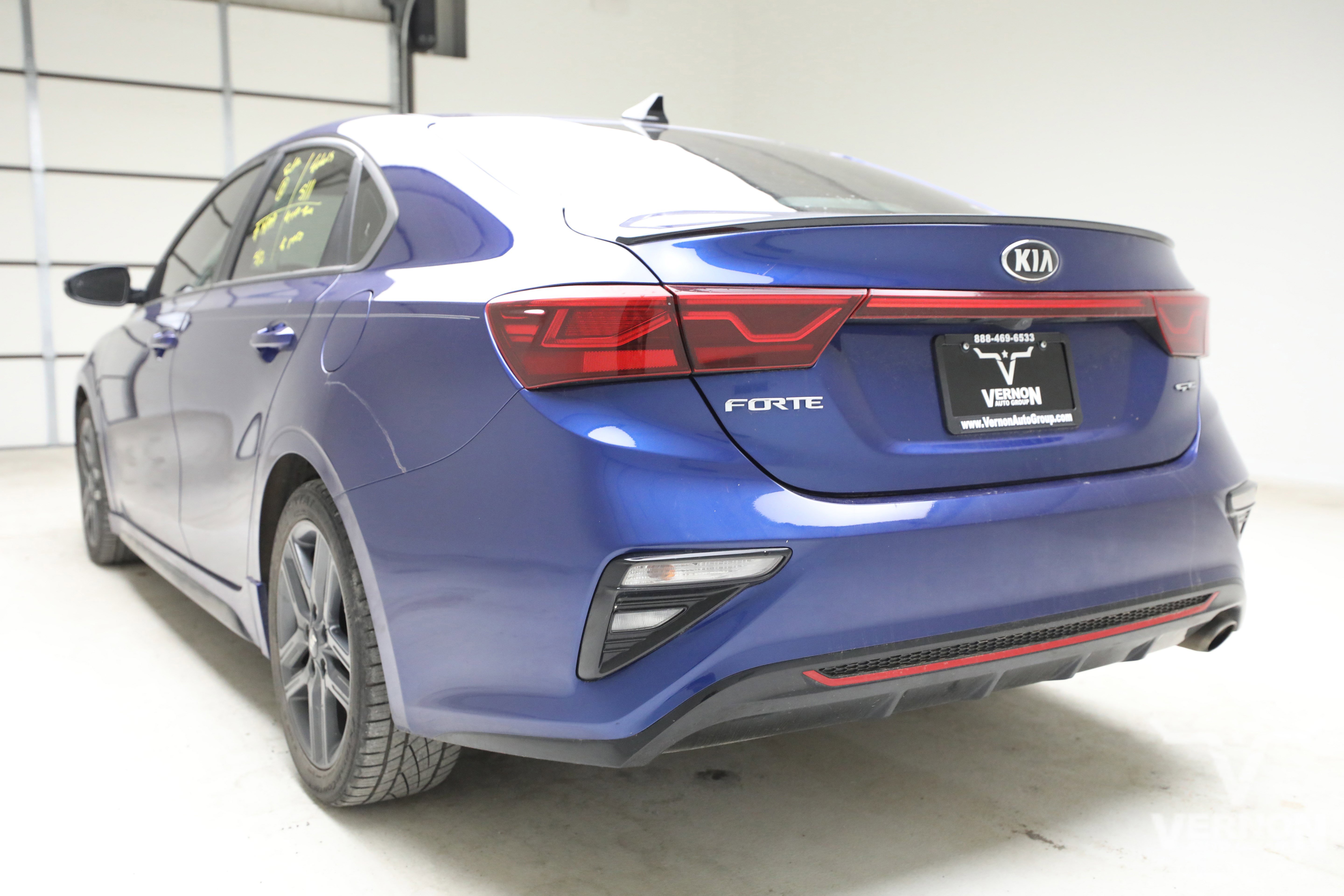 Used 2021 Kia Forte GT-Line FWD image 2