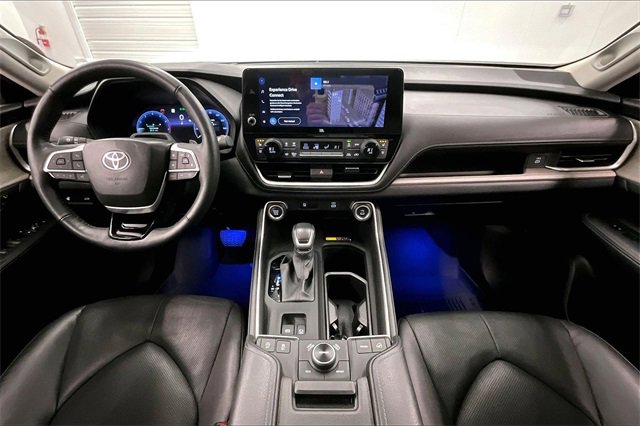 Used 2024 Toyota Grand Highlander Platinum image 15