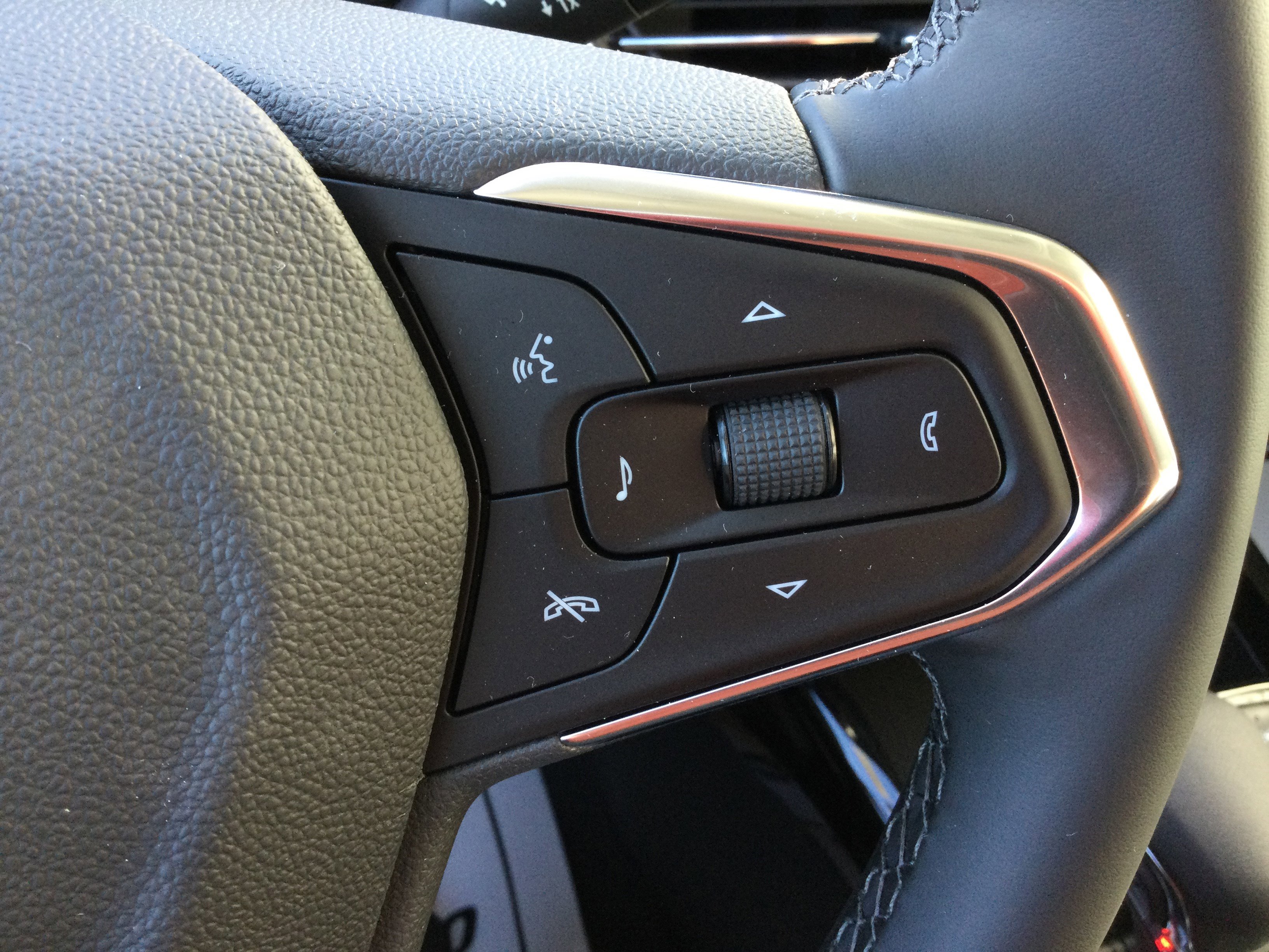 New 2026 Chevrolet Trax LT w/ LT Convenience Package image 13