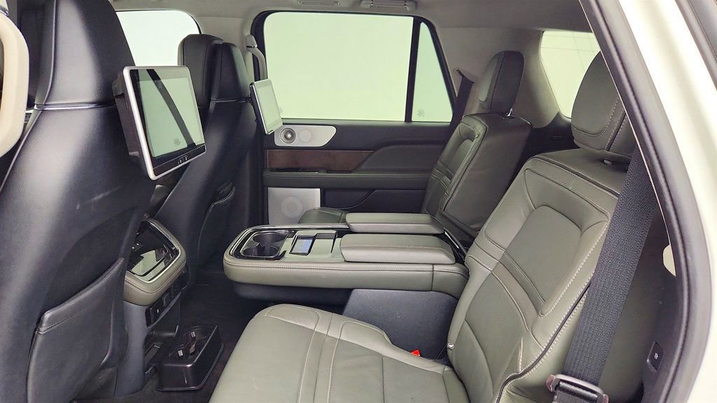 Used 2024 Lincoln Navigator Black Label AWD/4WD image 21