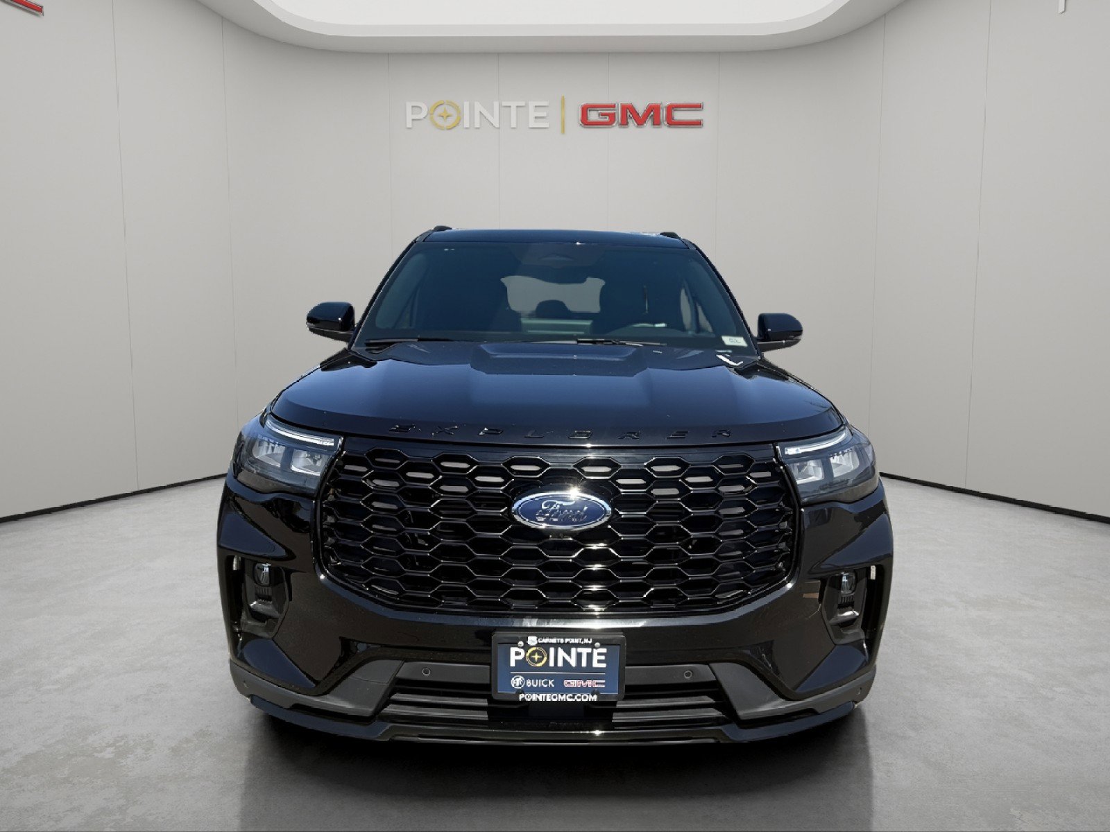 Used 2025 Ford Explorer ST-Line w/ ST-Line Street Pack image 35