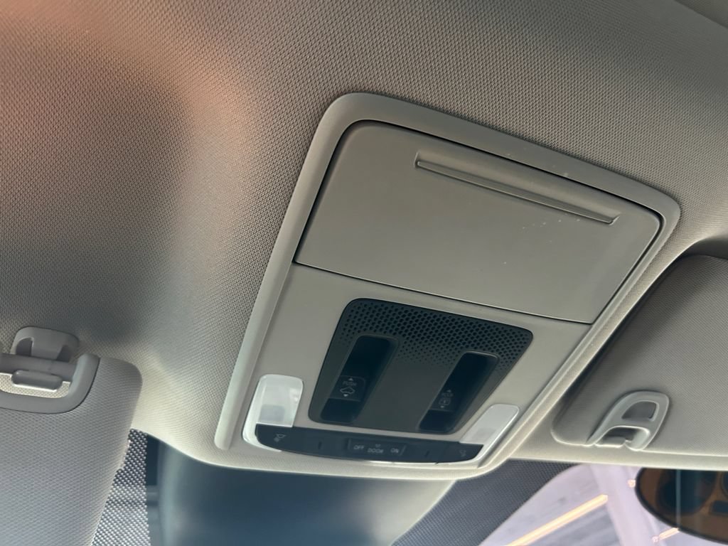 Used 2023 Honda Pilot Elite image 26