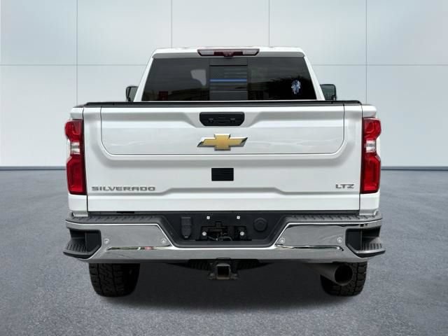 Used 2022 Chevrolet Silverado 2500 LTZ w/ LTZ Plus Package AWD/4WD image 10